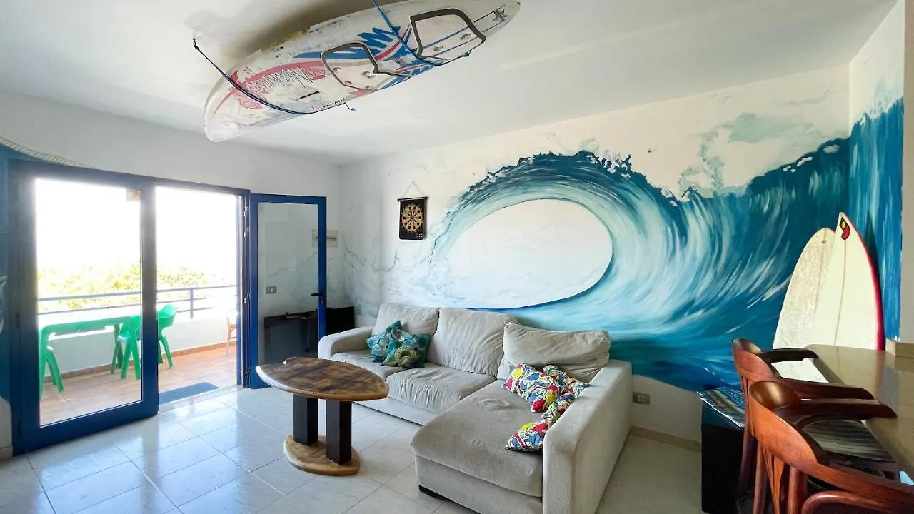 Red Star Surf & Yoga Camp Lanzarote Hostel Famara